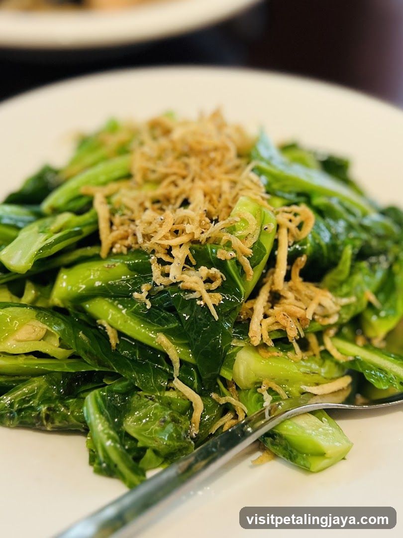 Stir-fried Greens with Fried Shallots